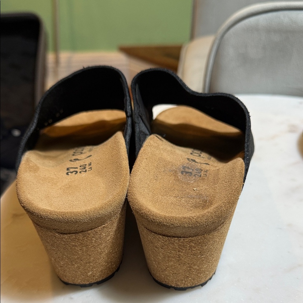 Birkenstock Black and Tan Mules - Picture 5 of 5